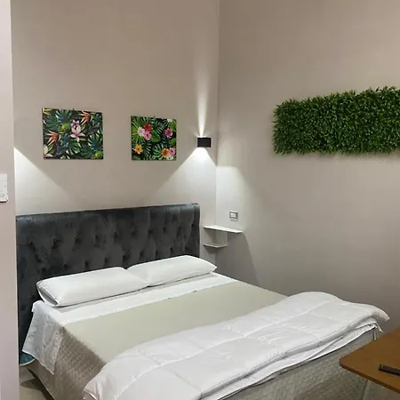 Apartament House *